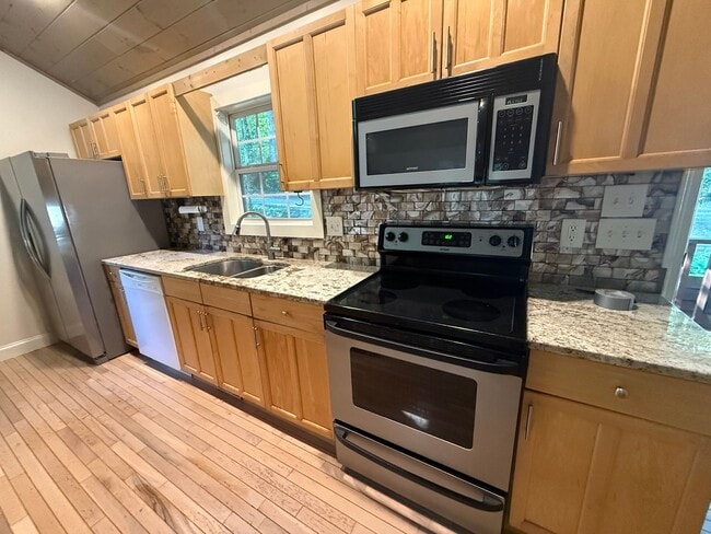Building Photo - 154 Klare Ridge Ln