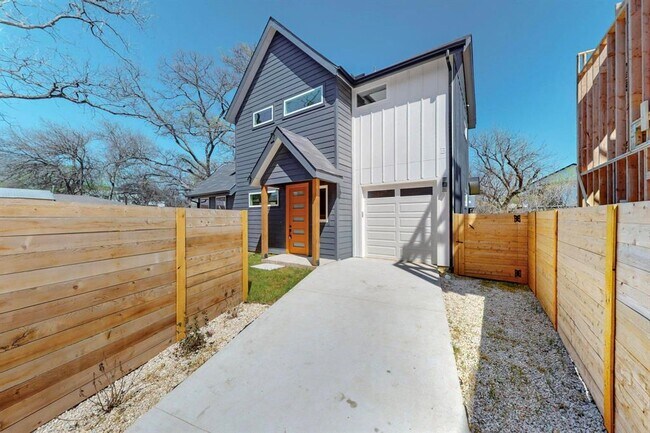 Building Photo - 4800 Prock Ln
