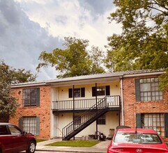 Building Photo - 138 Hummingbird Ln