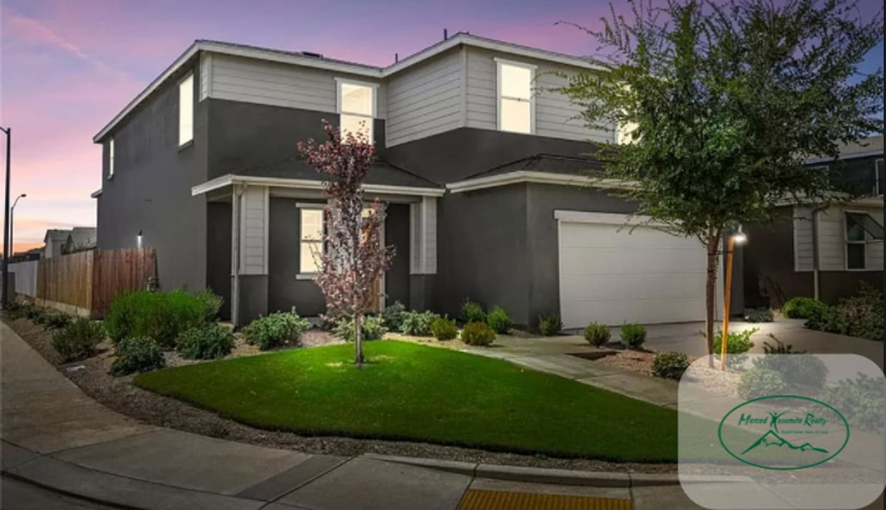 Beautiful 5-Bedroom Home for Rent in North... - NEW YEARS WELCOMES YOU TO YOUR NEW HOME WI...