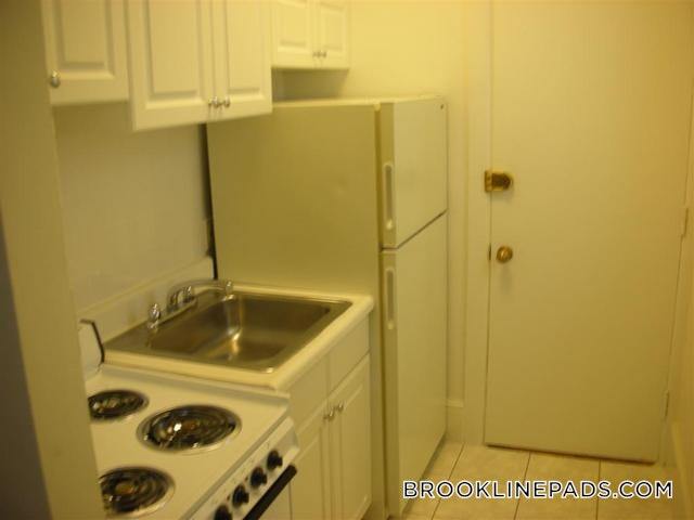 Foto del edificio - 1539 Beacon St