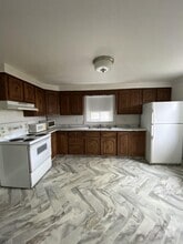 Building Photo - 381 Rue Beausejour