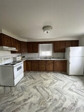 Building Photo - 381 Rue Beausejour