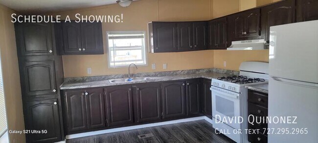 Building Photo - 125 Azalea Ave