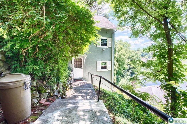 Foto del edificio - 5449 Depues Rd