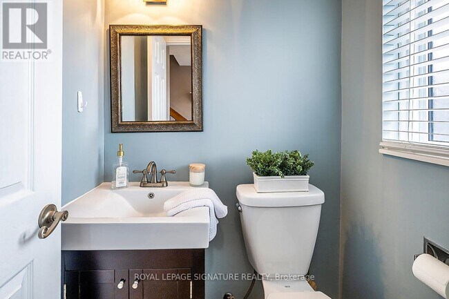 Photo du bâtiment - 2 Paradise Blvd