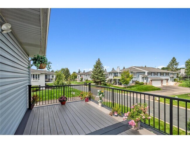 Foto del edificio - 14797 Lower Endicott Way