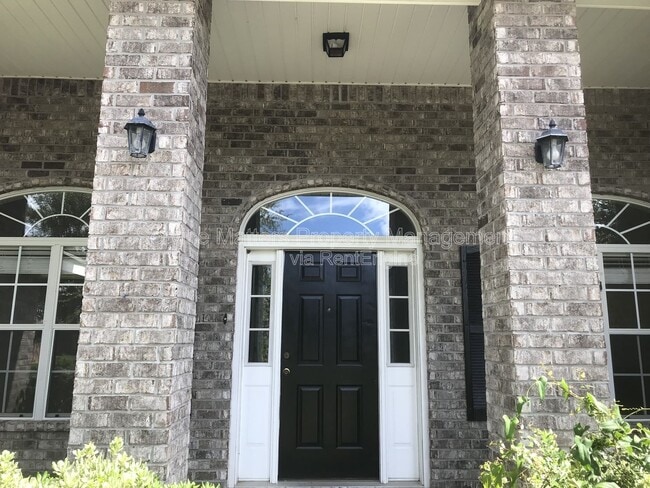 Building Photo - 6940 Hardwood Ct