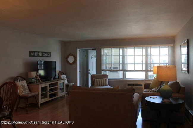 Building Photo - 100 Seaview Ave