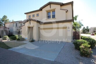 Building Photo - 2039 W Olive Way