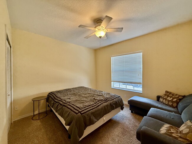 Building Photo - 8380 Bernwood Cove Loop