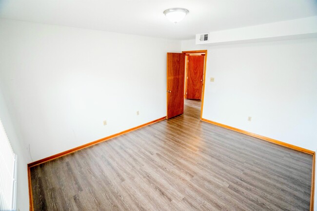 Building Photo - 612 W Patrick St
