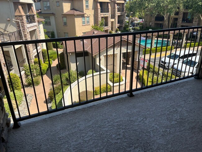 Foto del edificio - 6551 Hearthstone Cir