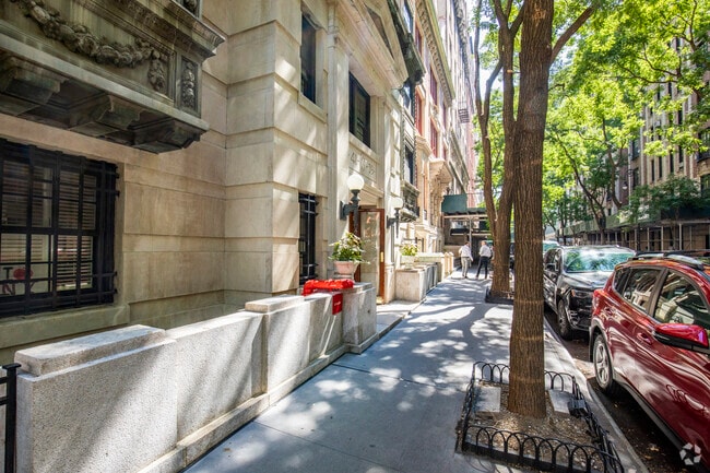 39-41 W 67th St New York, NY 10023 - Atelier Building Studios