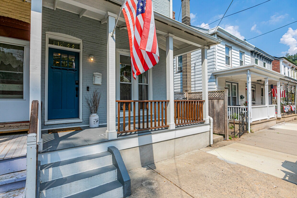 44 Buttonwood St, Lambertville, NJ 08530 House Rental in Lambertville, NJ