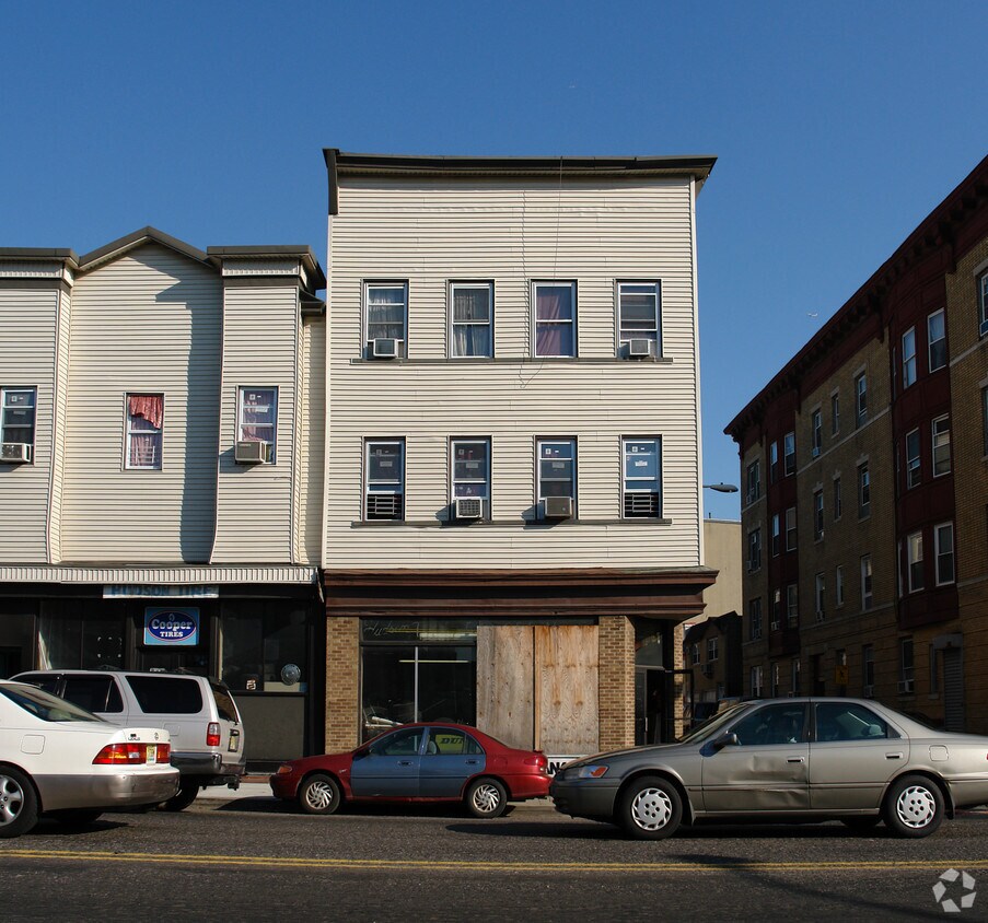 Foto del edificio - 4312 Kennedy Blvd