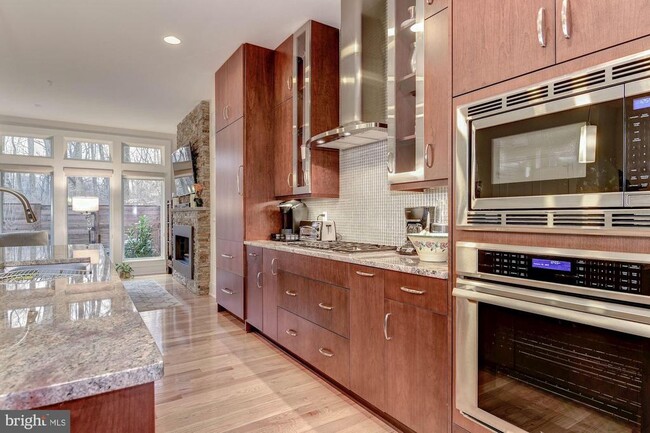Foto del edificio - 5206 Willet Bridge Ct