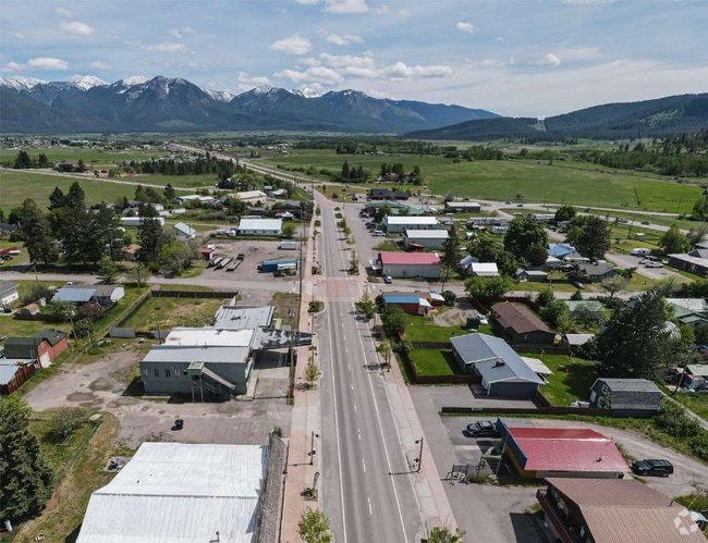 Building Photo - 92524 US Hwy 93