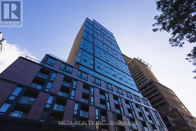 Building Photo - 35 Parliament St