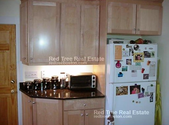 Building Photo - 2 Bd