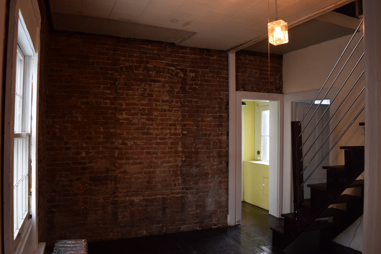 Primary Photo - 31 Livingston St