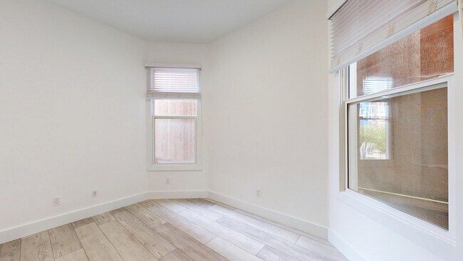 Foto del edificio - 759 6th Ave