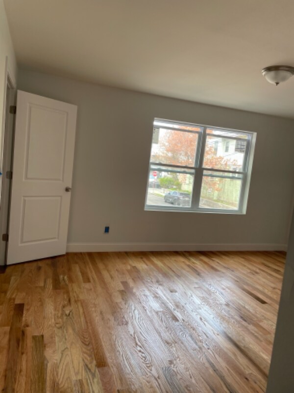 Building Photo - 19-21 N Munn Ave