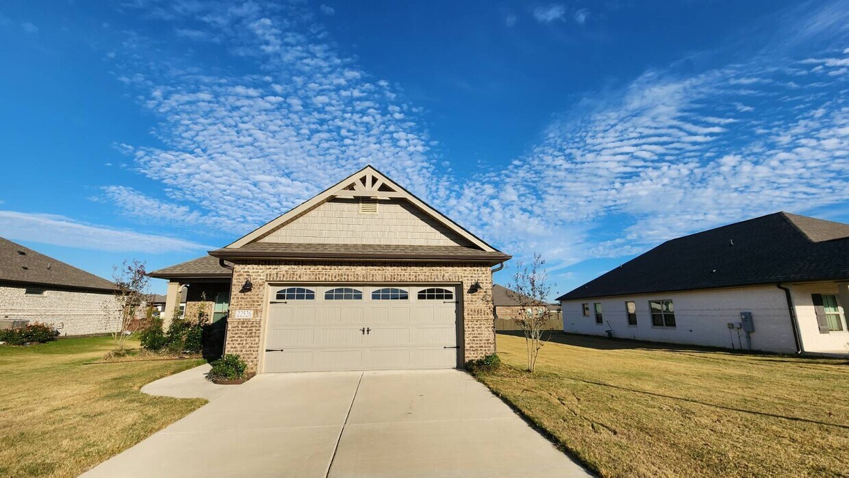 22526 Oakdale Ridge Ln, Athens, AL 35613 House Rental in Athens, AL
