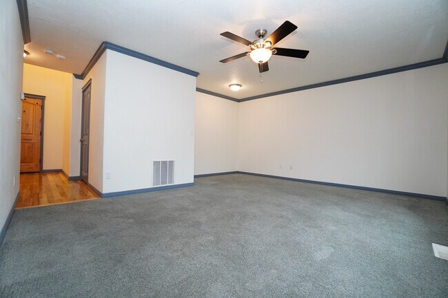 Foto del edificio - 11301 W Goldenrod Ave