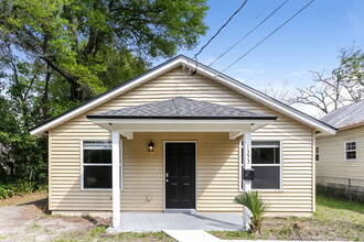 Building Photo - 1353 Palmetto St