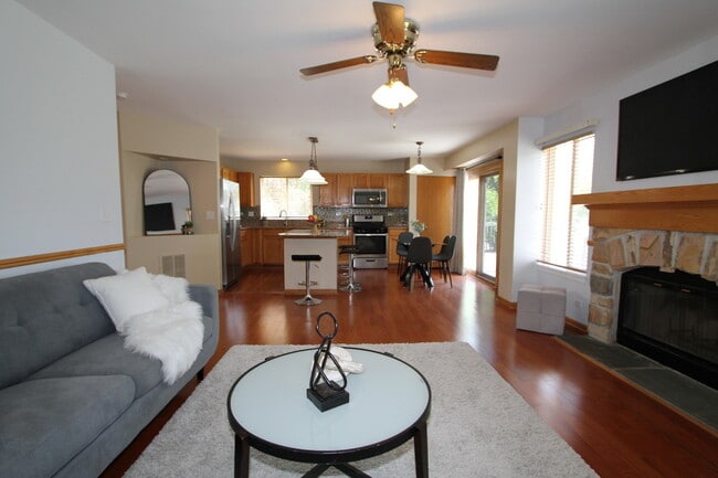 Building Photo - 1791 Ellington Dr