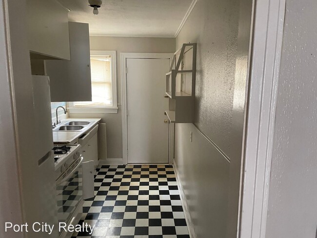 Building Photo - 1 br, 1 bath House - 256 Wyandotte St