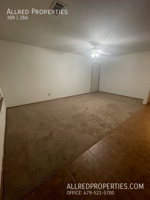 Foto del edificio - 317 E Asher Ct