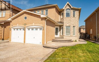 Building Photo - 5615 Heatherleigh Ave