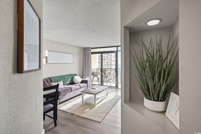 Foto del edificio - 4800 S Ocean Blvd