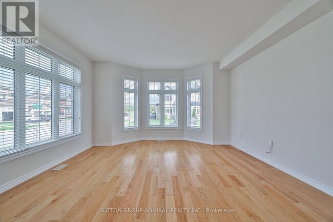 Building Photo - 1417 Farrow Cresent