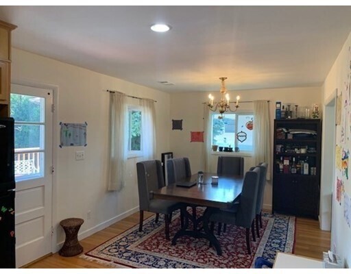 Building Photo - 162 Woodbine Cir