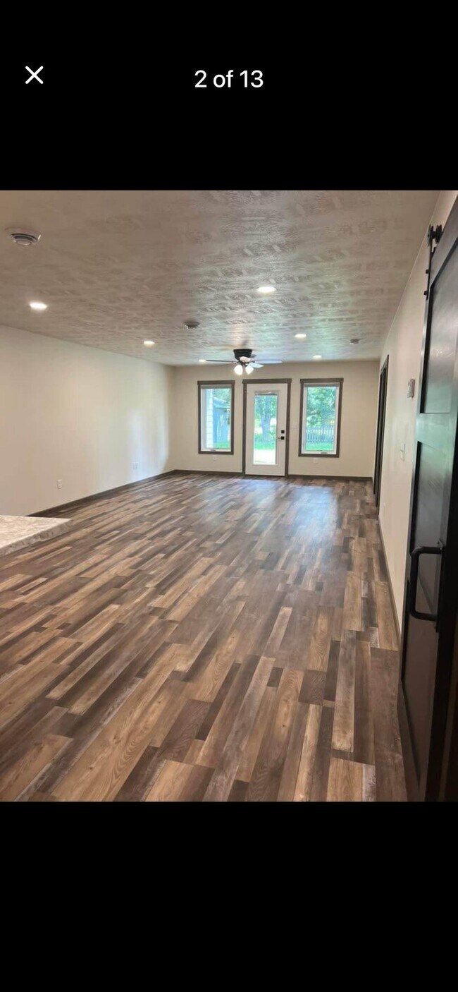 Foto del edificio - 516 N Main St