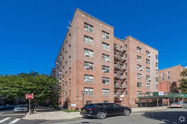 Building Photo - 7211 110th St