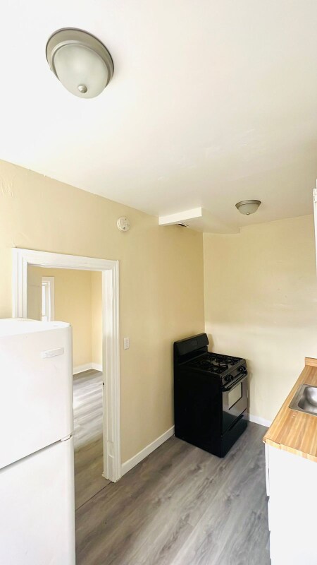 Foto del edificio - 4017 W 28th St