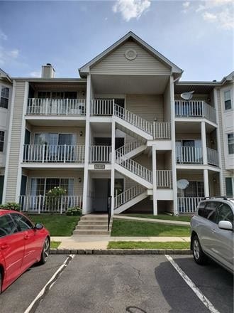 Building Photo - 87 Clay St