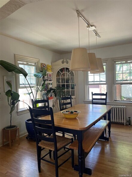 Foto del edificio - 248-29 Cambria Ave