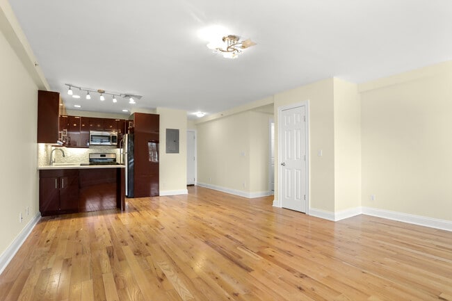 Photo - 550 Connecticut Ave (Norwalk, CT) Apartment