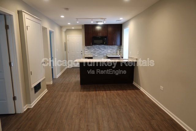 Foto del edificio - 2345 S Whipple St