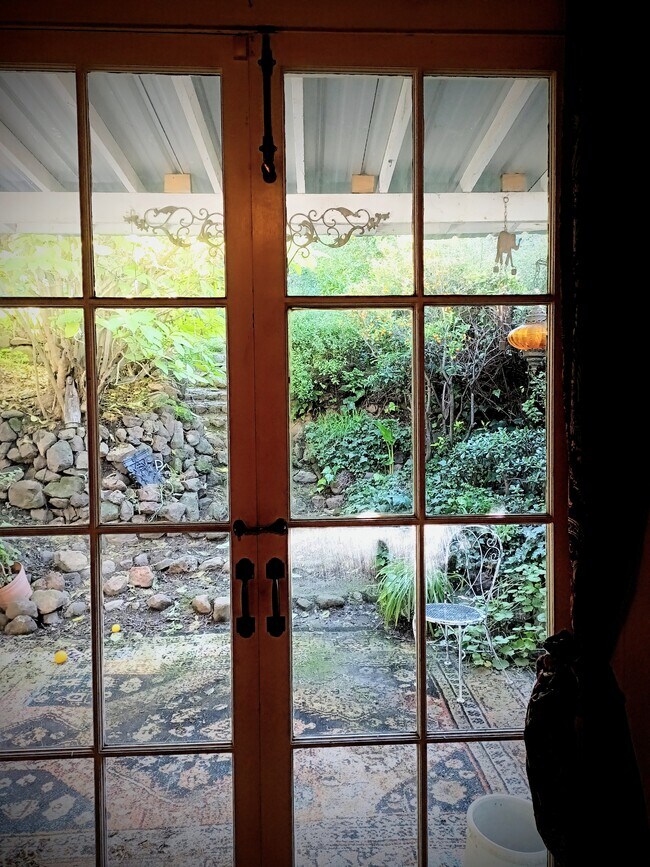 Foto del edificio - 725 Alhambra St