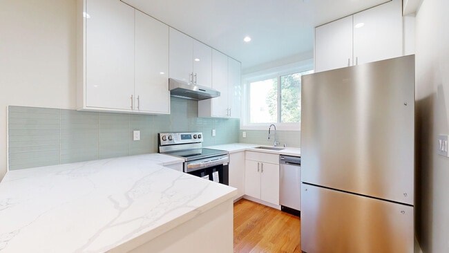 Building Photo - 338A 5th Ave-