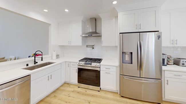 Building Photo - 416 Shoreview Dr