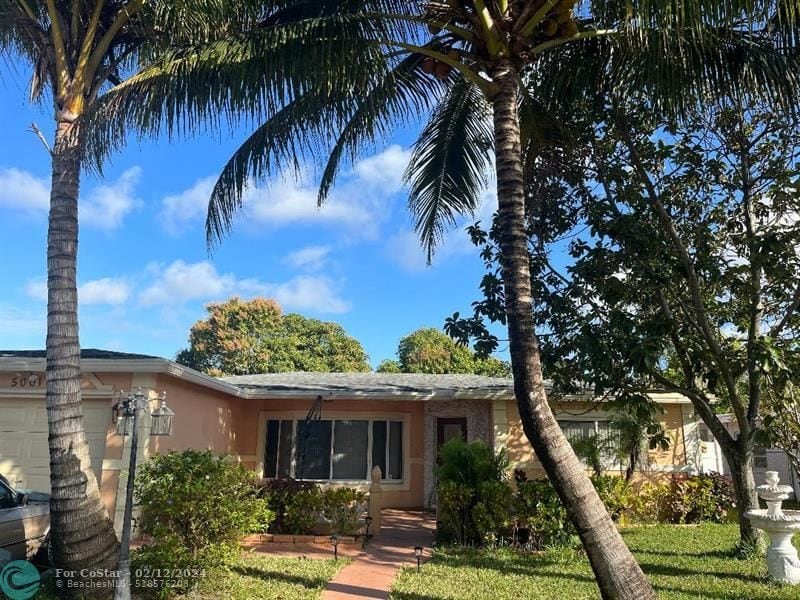 5001 NW 41st St, Lauderdale Lakes, FL 33319 Room for Rent in