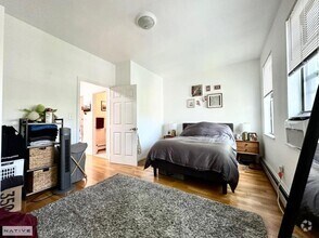 Building Photo - 179 Nassau Ave
