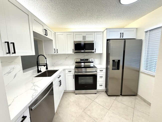 Photo - 6649 Somerset Drive, Boca Raton, FL 33433 - 2 BR 2 BA condo